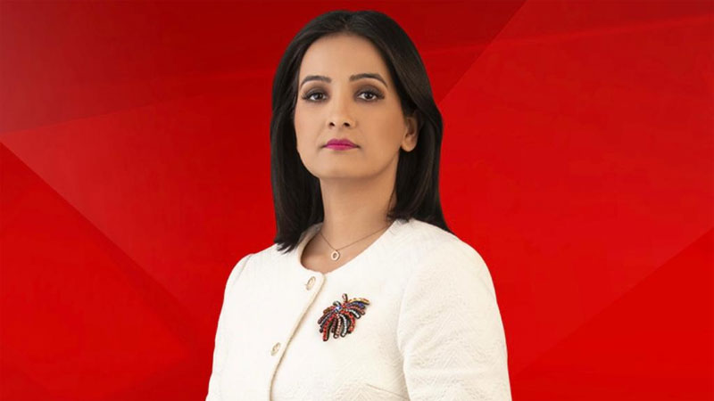 Top Female News Anchors in India: Careers, Net Worth & More: Meenakshi Kandwal